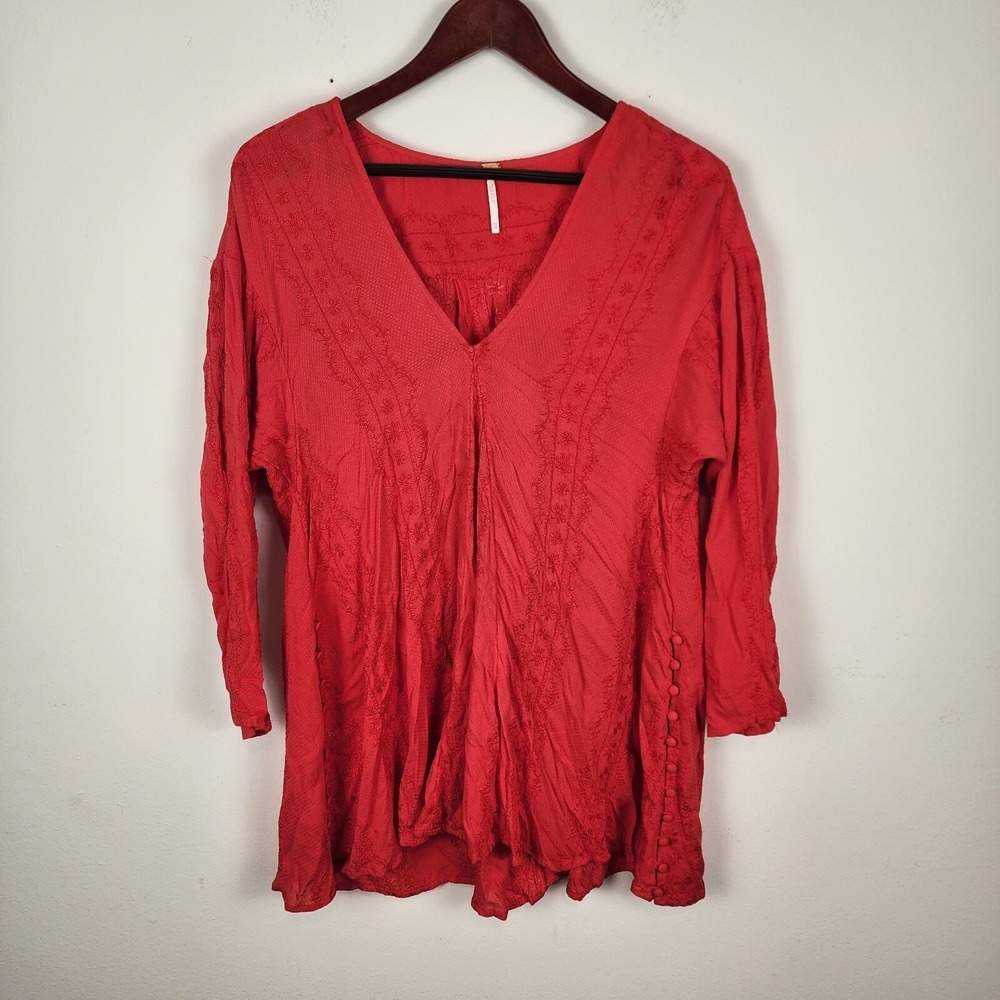 Free People Sea Breeze 100% Viscose Red Side Button Tunic Top Women's Size XS - Picture 2 of 11
